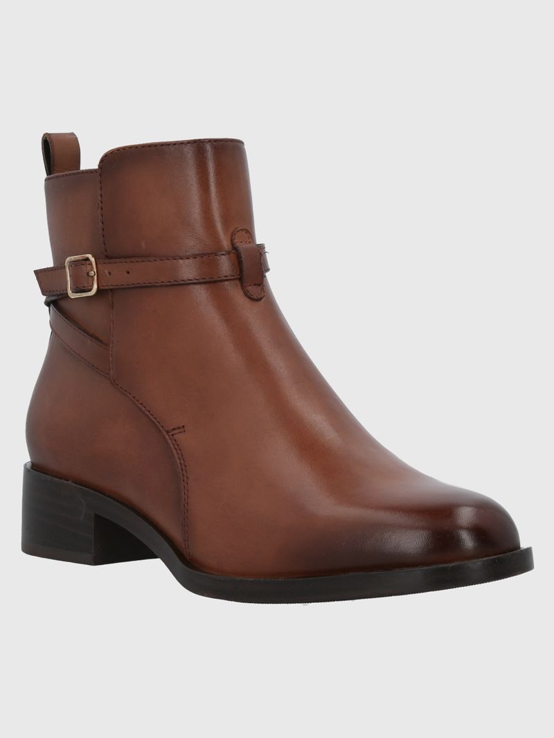 Botin-Para-Mujer-Cuero-Ronan-Marron-Hush-Puppies
