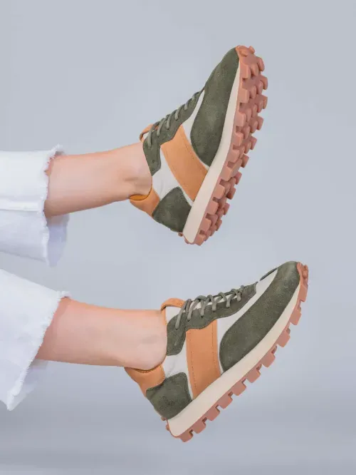 Zapatilla Para Mujer Cuero Janet Verde Militar Hush Puppies