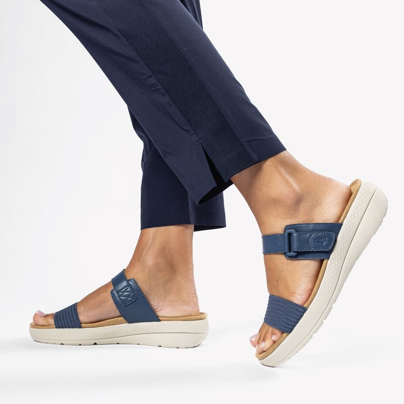 Sandalia-Para-Mujer-Cuero-Breathe-Gore-Azul-Hush-Puppies