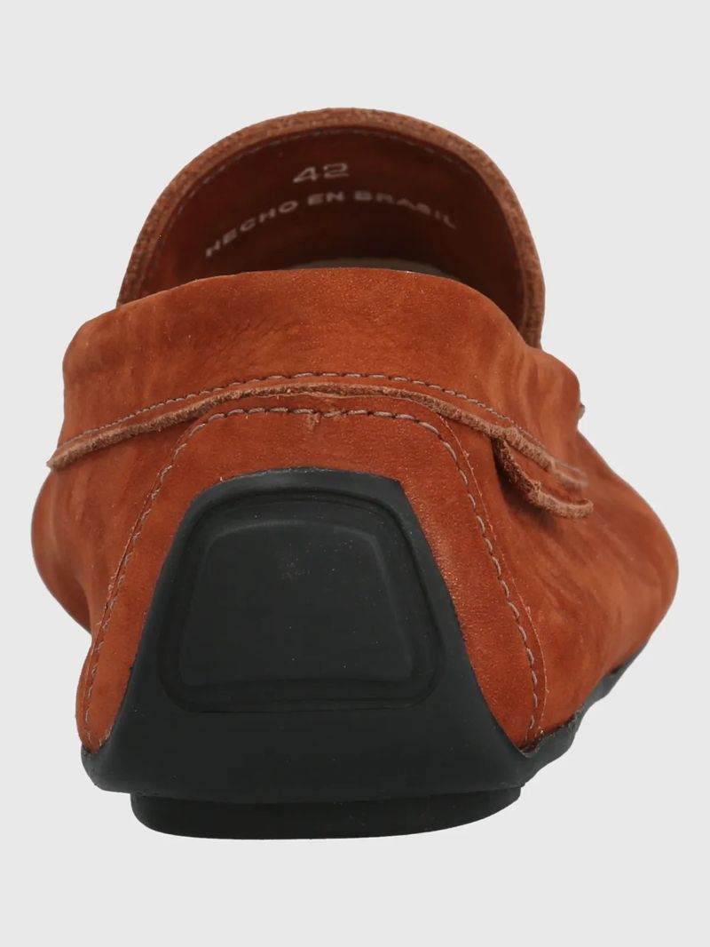 Mocasin-Para-Hombre-Cuero-Blumenau-Brick-Hush-Puppies