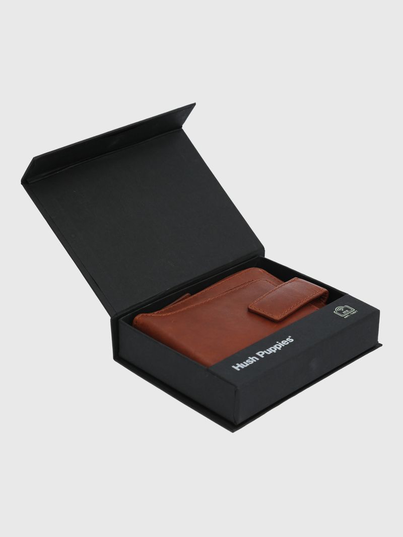 Billetera-Para-Hombre-Cuero-Om-Fletcher-Zip-Cafe-Hush-Puppies